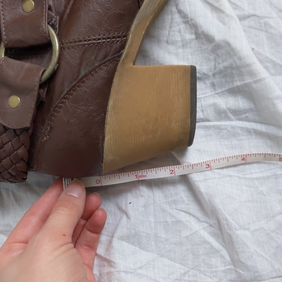 Brown boots - Picture 7 of 7